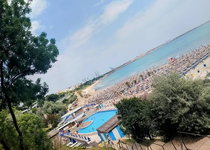 Apartament Eforie Nord アパート